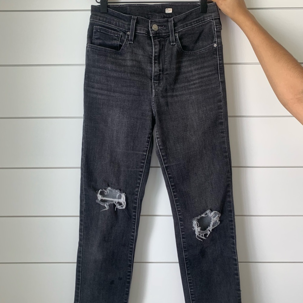 Black washed ripped Levi’s!